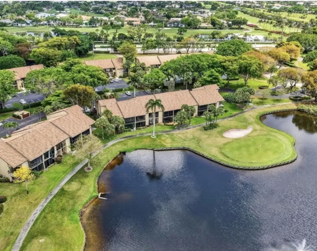 5106 Oak Hill Lane Delray Beach FL 33484