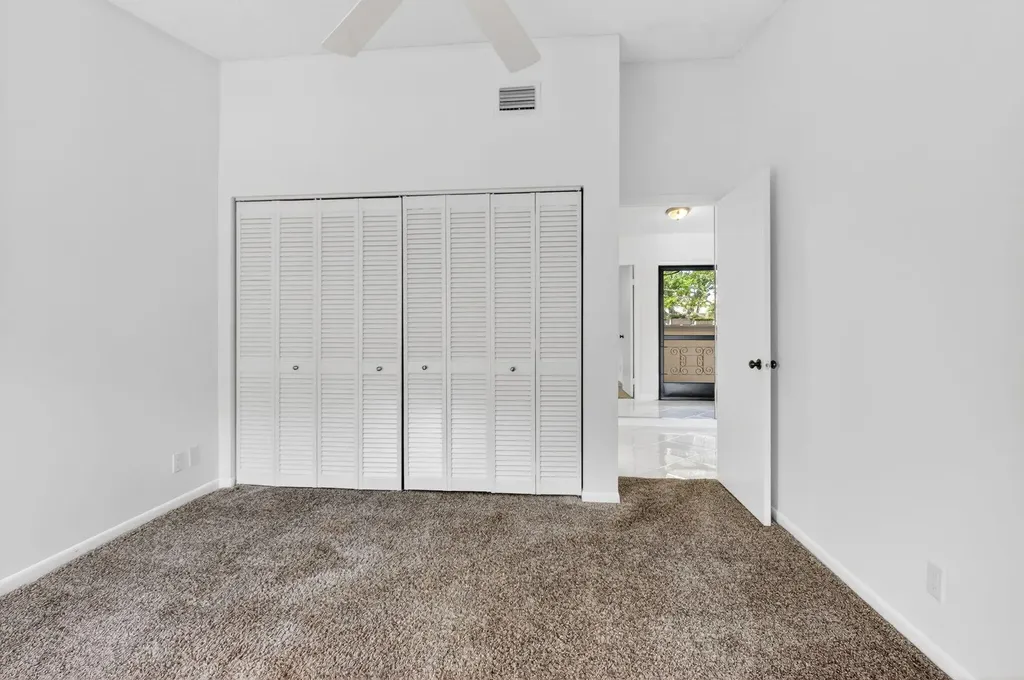 5106 Oak Hill Lane Delray Beach FL 33484