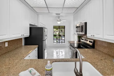 5106 Oak Hill Lane Delray Beach FL 33484