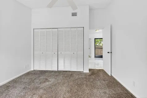 5106 Oak Hill Lane Delray Beach FL 33484