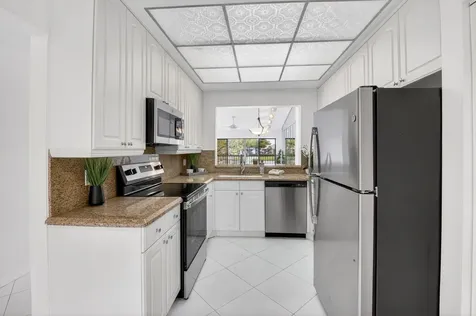 5106 Oak Hill Lane Delray Beach FL 33484