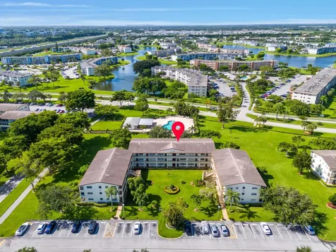 204 Mansfield E Boca Raton FL 33434