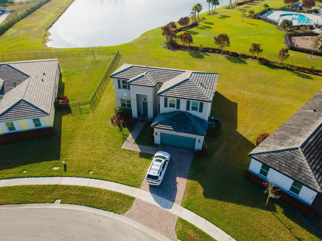 7206 NW Farnsworth Circle Port St Lucie FL 34987