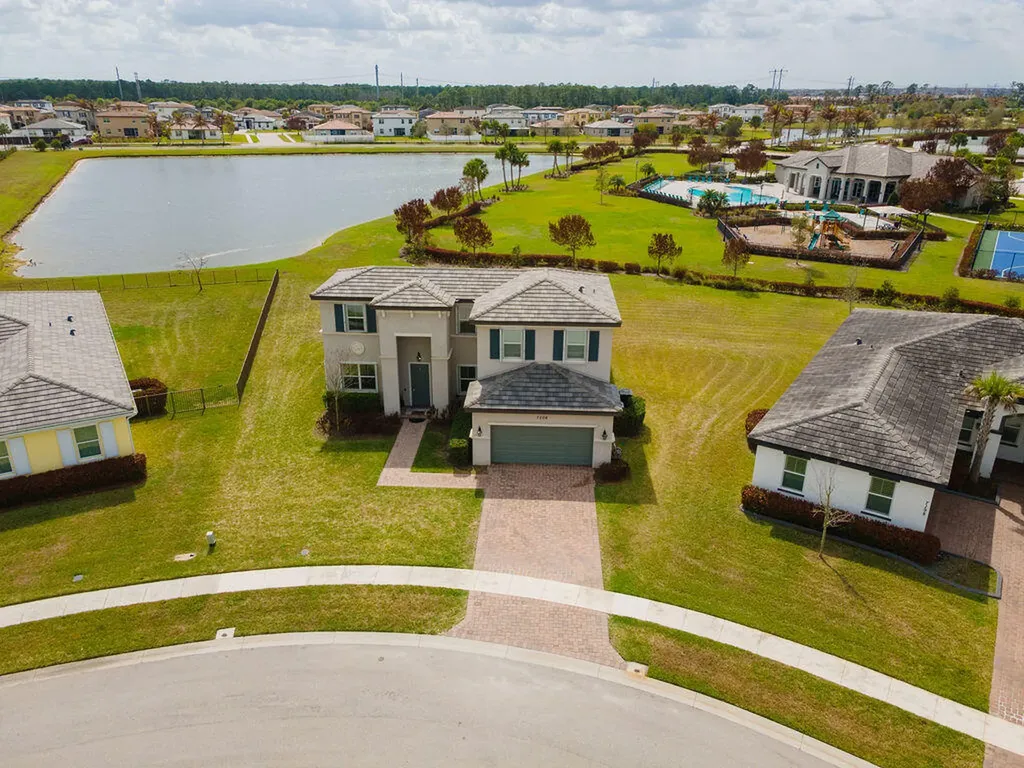 7206 NW Farnsworth Circle Port St Lucie FL 34987
