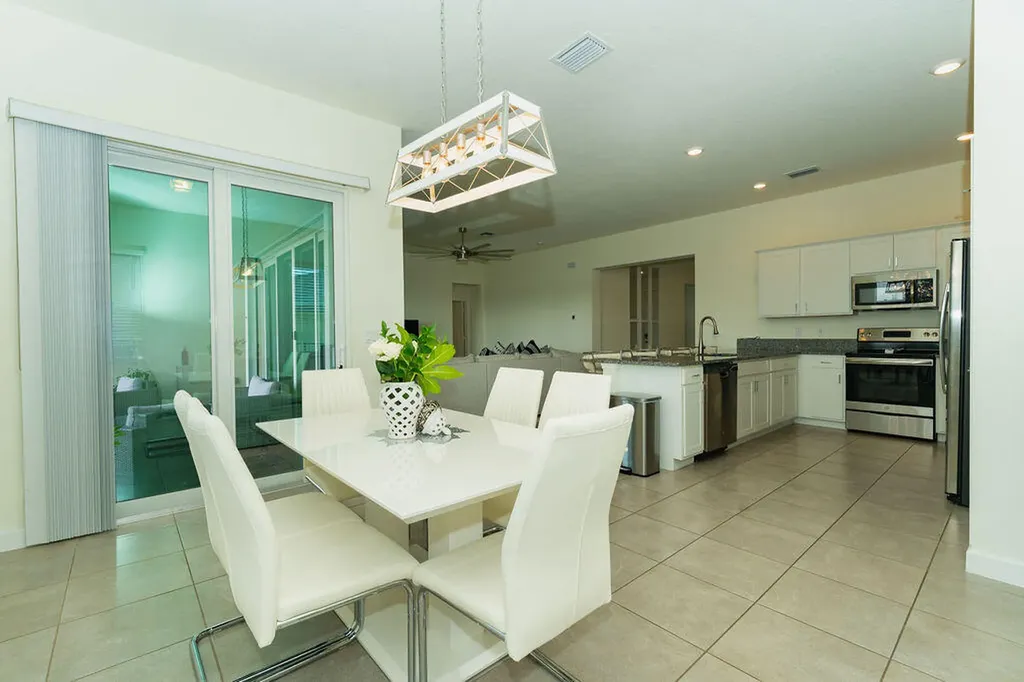 7206 NW Farnsworth Circle Port St Lucie FL 34987
