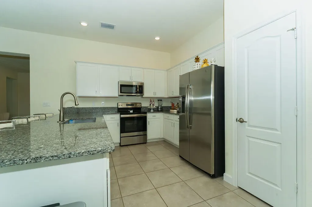 7206 NW Farnsworth Circle Port St Lucie FL 34987