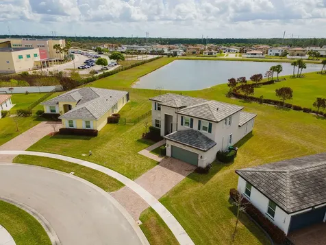 7206 NW Farnsworth Circle Port St Lucie FL 34987