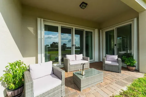 7206 NW Farnsworth Circle Port St Lucie FL 34987