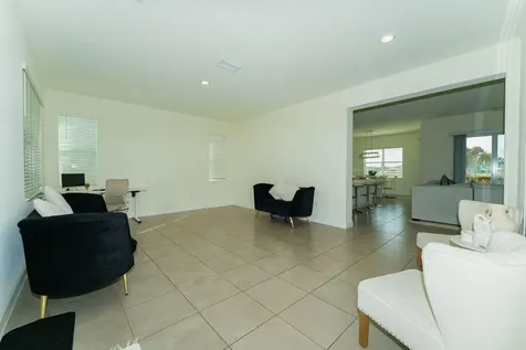 7206 NW Farnsworth Circle Port St Lucie FL 34987