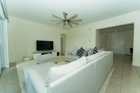 7206 NW Farnsworth Circle Port St Lucie FL 34987