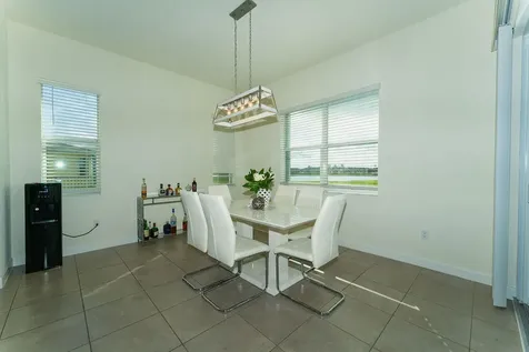 7206 NW Farnsworth Circle Port St Lucie FL 34987