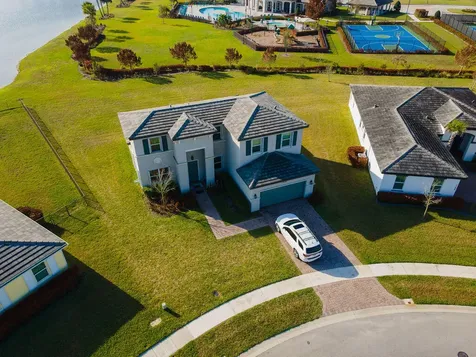 7206 NW Farnsworth Circle Port St Lucie FL 34987