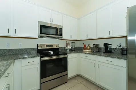 7206 NW Farnsworth Circle Port St Lucie FL 34987