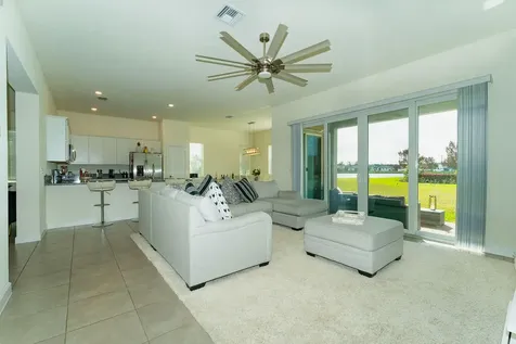7206 NW Farnsworth Circle Port St Lucie FL 34987