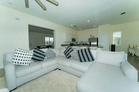 7206 NW Farnsworth Circle Port St Lucie FL 34987