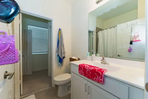 7206 NW Farnsworth Circle Port St Lucie FL 34987