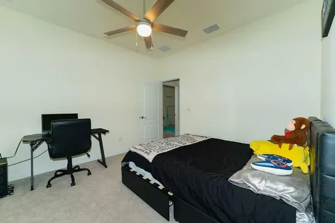 7206 NW Farnsworth Circle Port St Lucie FL 34987