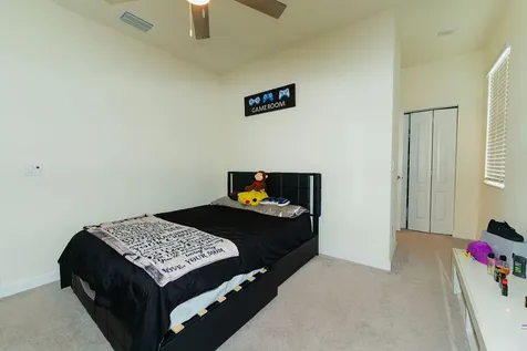 7206 NW Farnsworth Circle Port St Lucie FL 34987