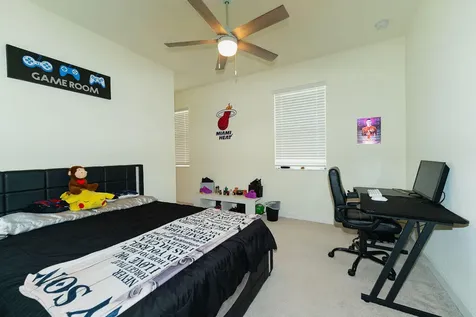 7206 NW Farnsworth Circle Port St Lucie FL 34987