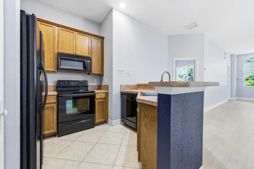 4921 Bonsai Circle Palm Beach Gardens FL 33418