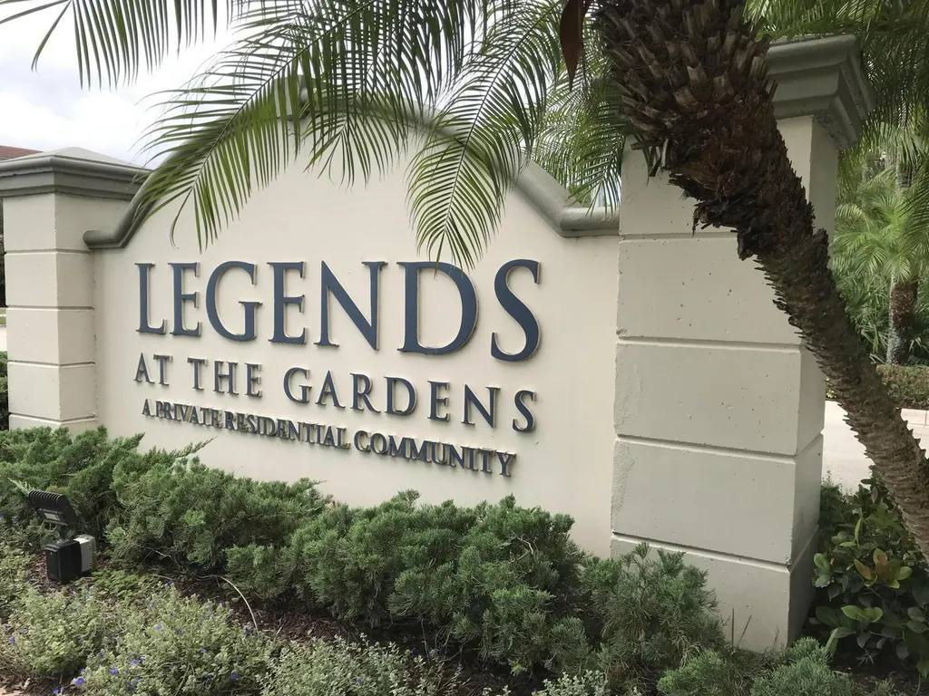 4921 Bonsai Circle Palm Beach Gardens FL 33418