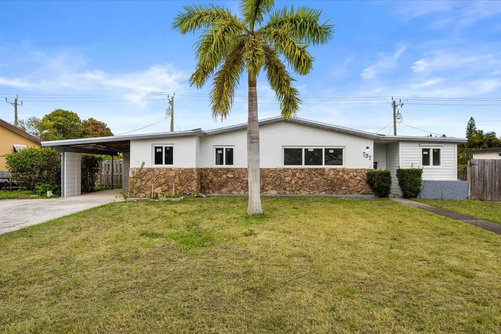 737 W Ilex Drive West Palm Beach FL 33403