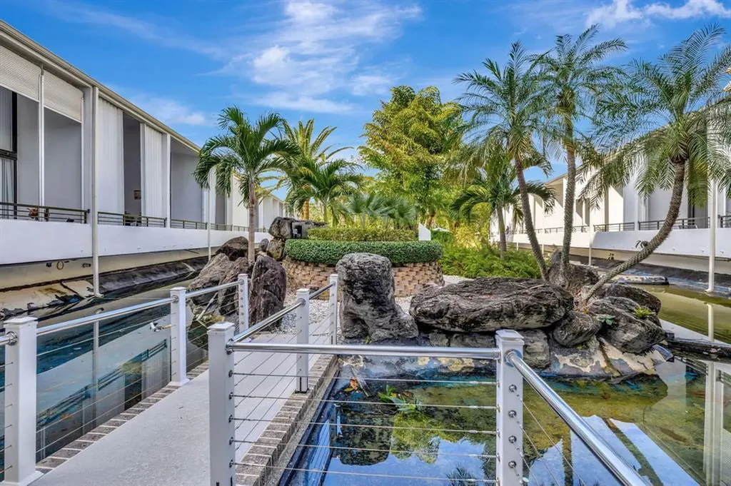 3589 S Ocean Boulevard South Palm Beach FL 33480