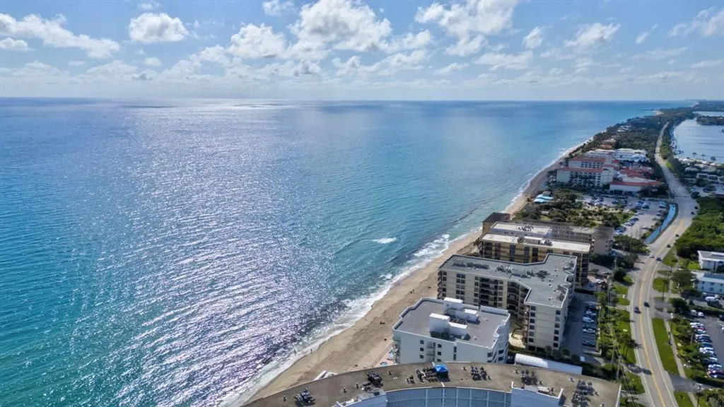 3589 S Ocean Boulevard South Palm Beach FL 33480