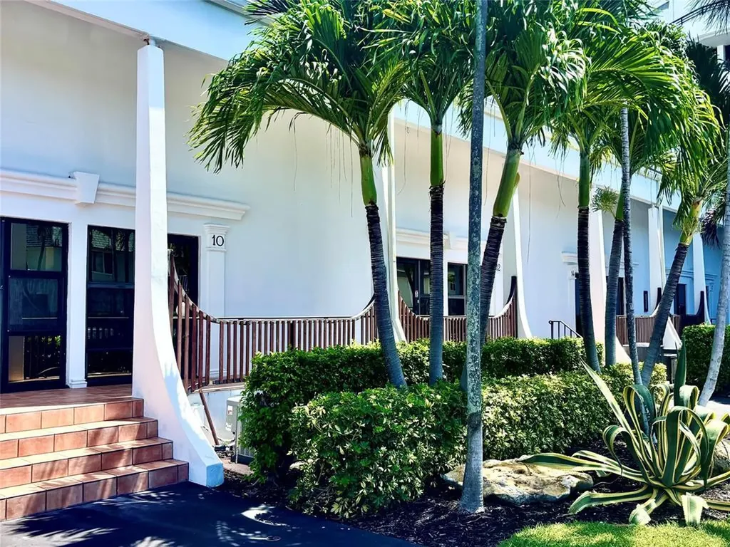 3589 S Ocean Boulevard South Palm Beach FL 33480
