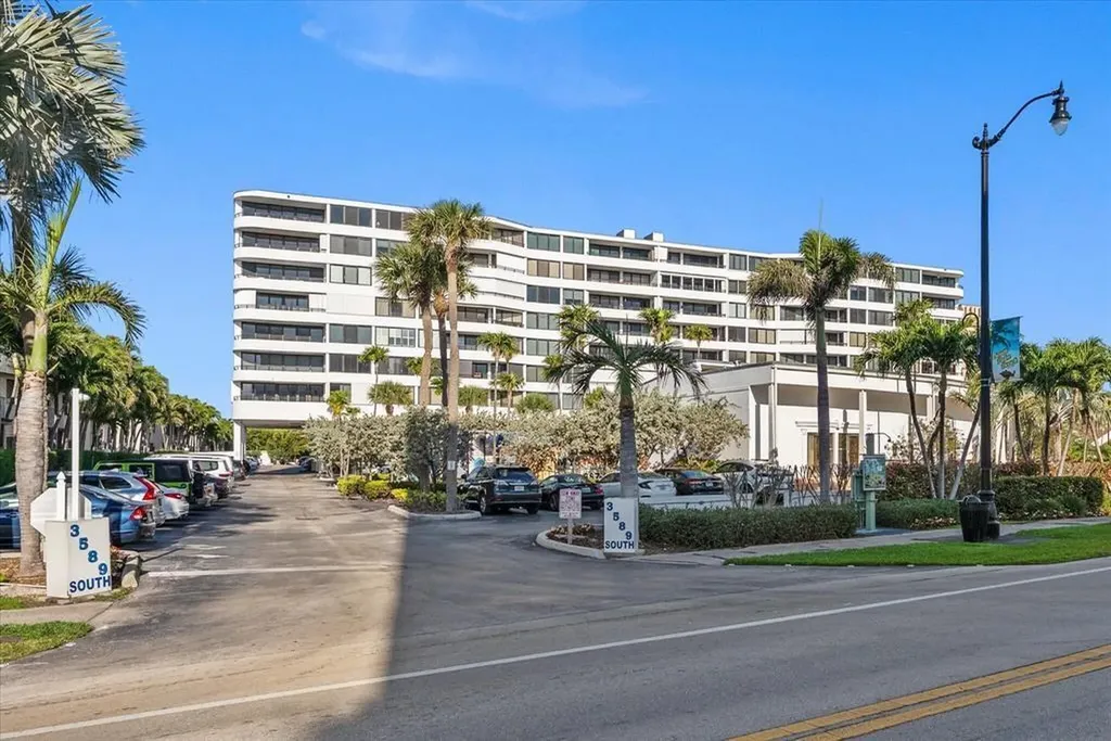 3589 S Ocean Boulevard South Palm Beach FL 33480