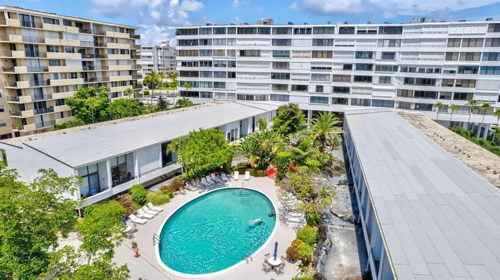 3589 S Ocean Boulevard South Palm Beach FL 33480
