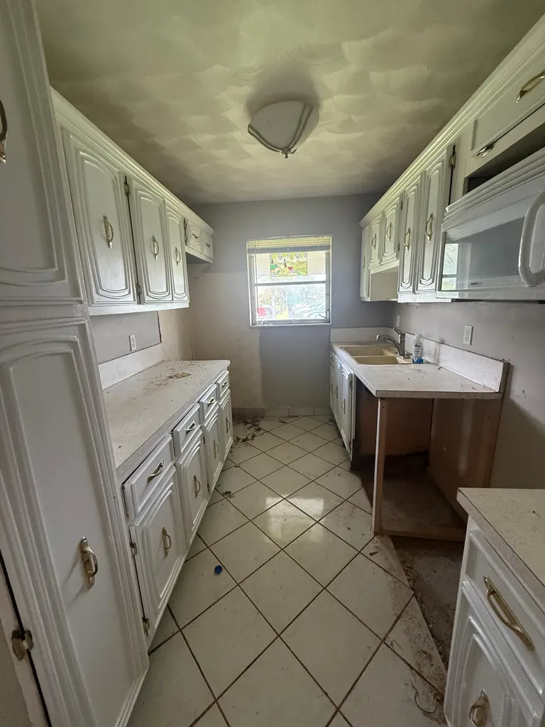 1052 North Drive Delray Beach FL 33445