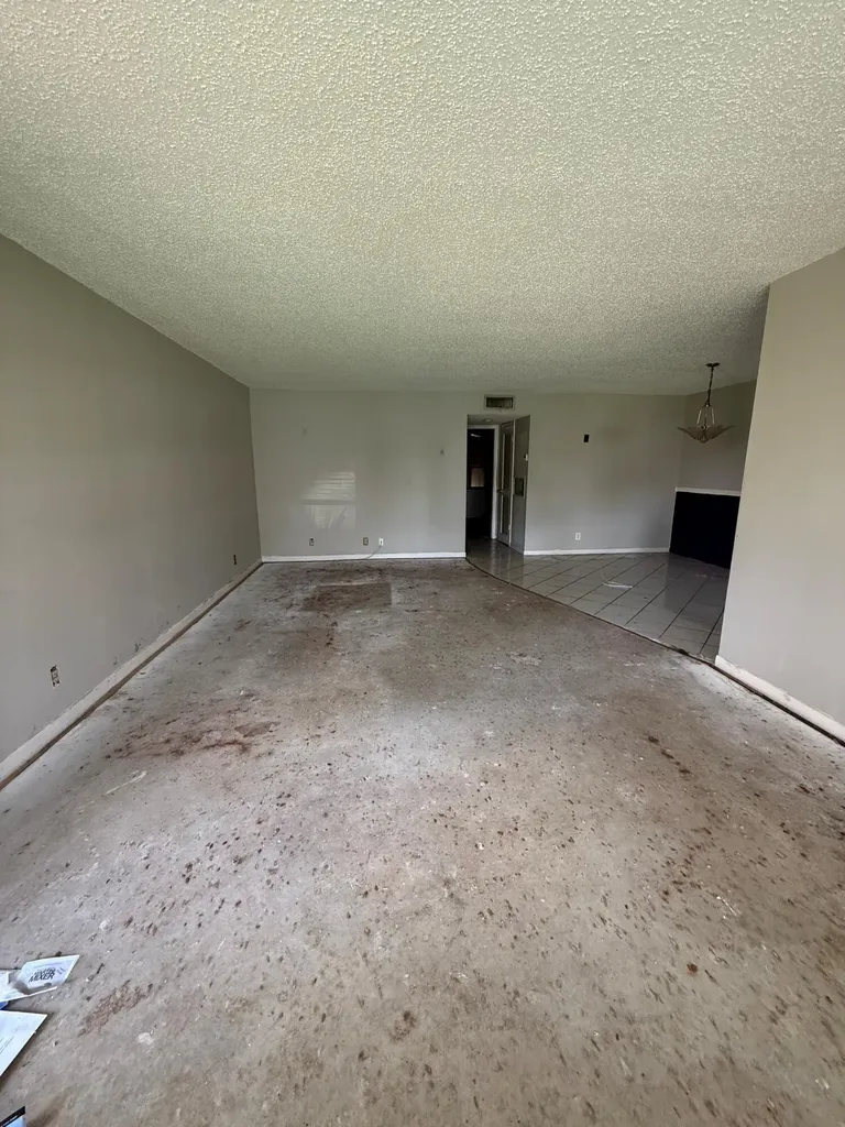 1052 North Drive Delray Beach FL 33445
