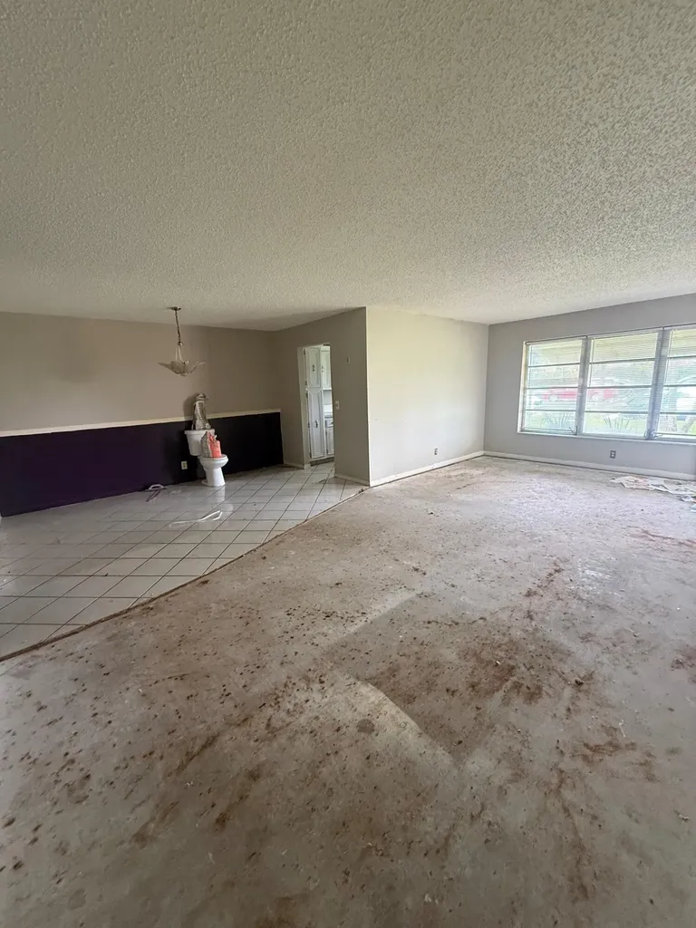 1052 North Drive Delray Beach FL 33445