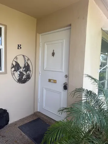 1052 North Drive Delray Beach FL 33445