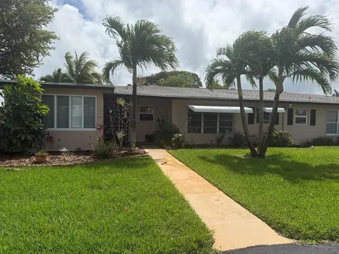 1052 North Drive Delray Beach FL 33445