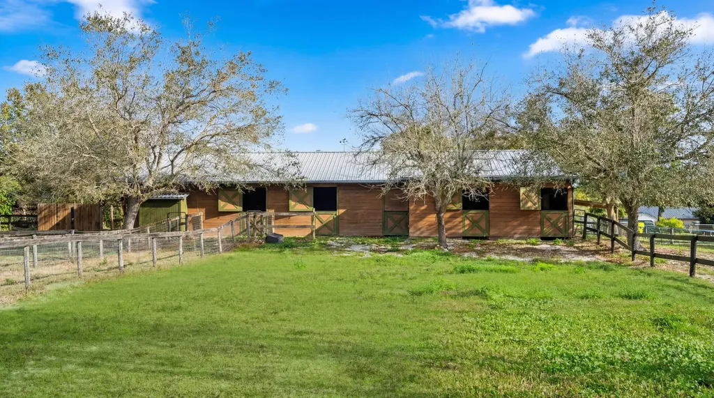 12440 Tangerine Boulevard The Acreage FL 33412