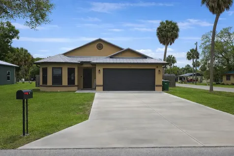809 SW 3rd Avenue Okeechobee FL 34974