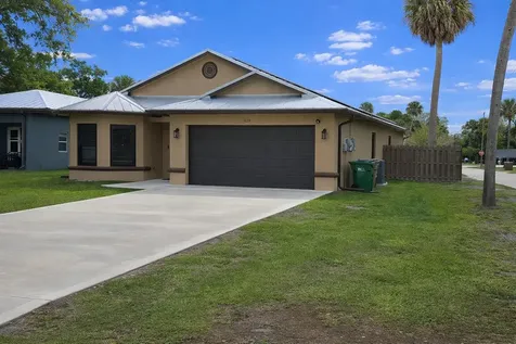 809 SW 3rd Avenue Okeechobee FL 34974