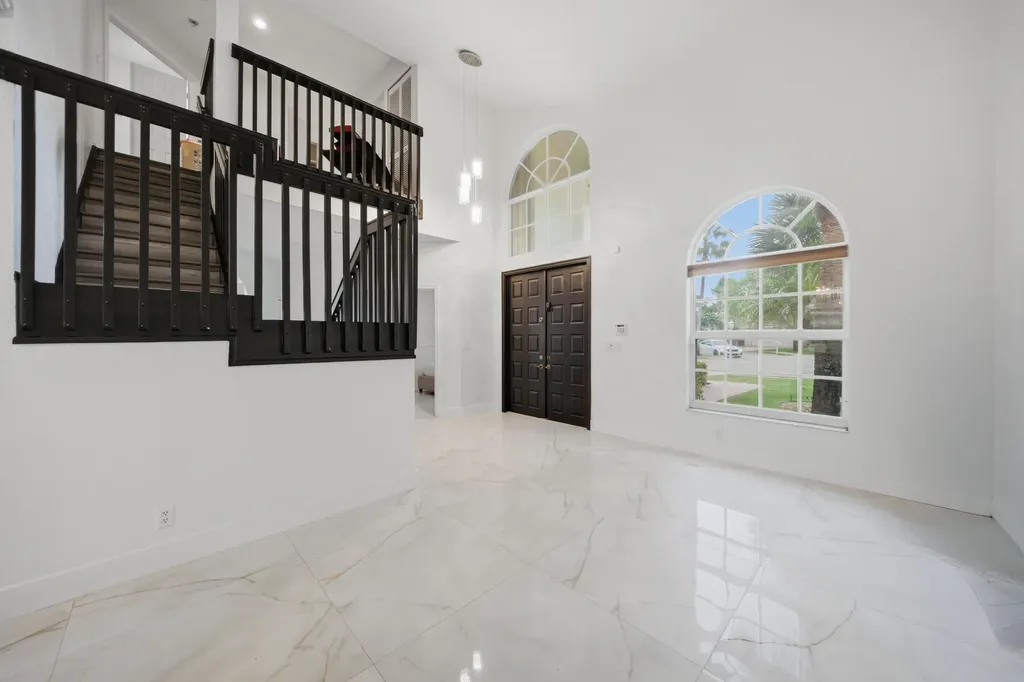 4752 NW 120th Way Coral Springs FL 33076