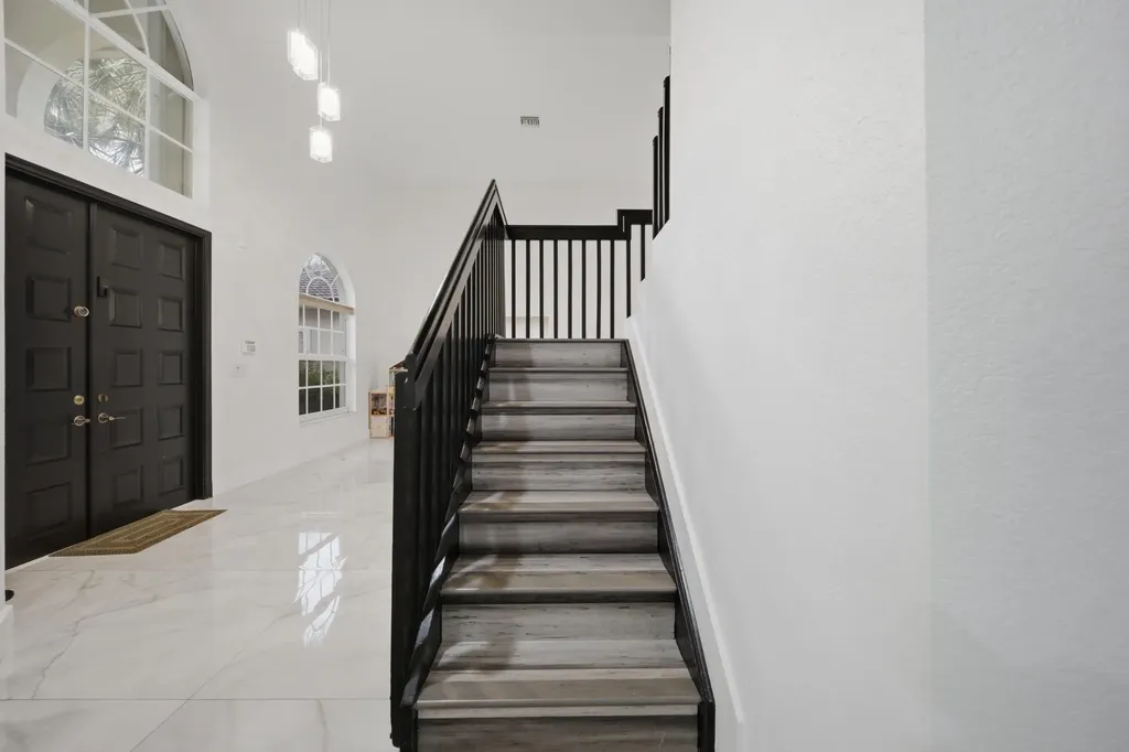 4752 NW 120th Way Coral Springs FL 33076