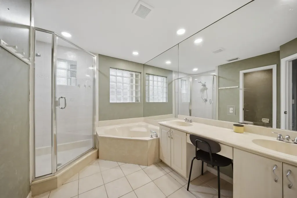 4752 NW 120th Way Coral Springs FL 33076