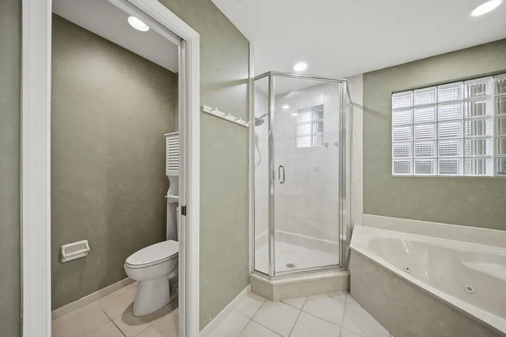 4752 NW 120th Way Coral Springs FL 33076