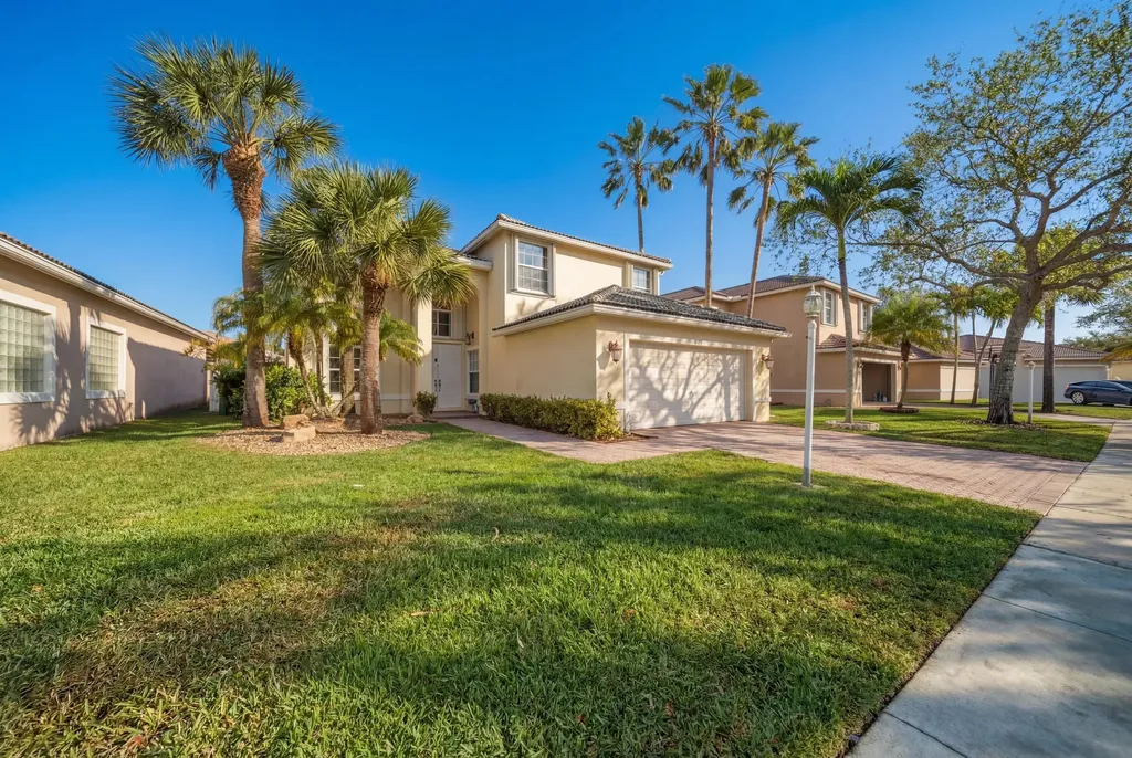 4752 NW 120th Way Coral Springs FL 33076