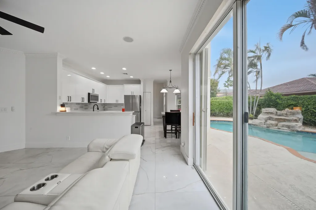4752 NW 120th Way Coral Springs FL 33076