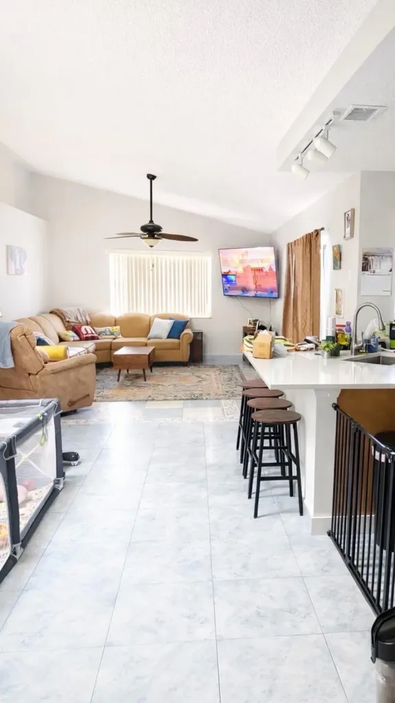 901 SW Gaitor Avenue Port St Lucie FL 34953