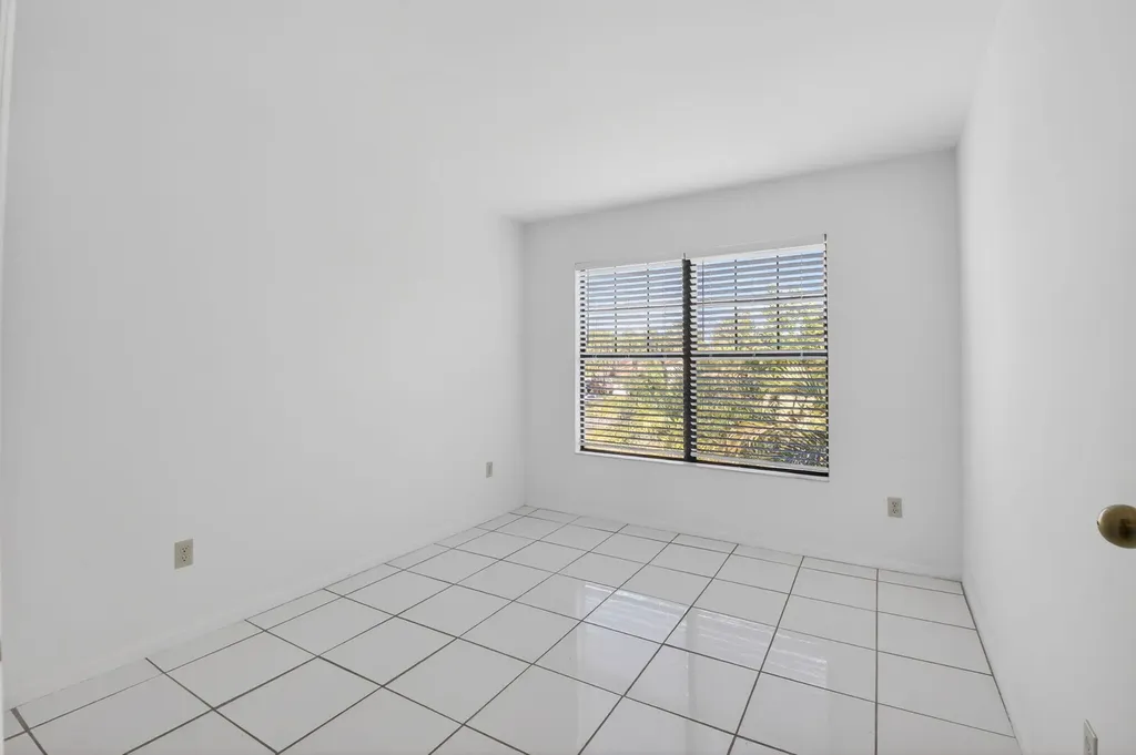 10253 Riverbend Terrace Boca Raton FL 33498