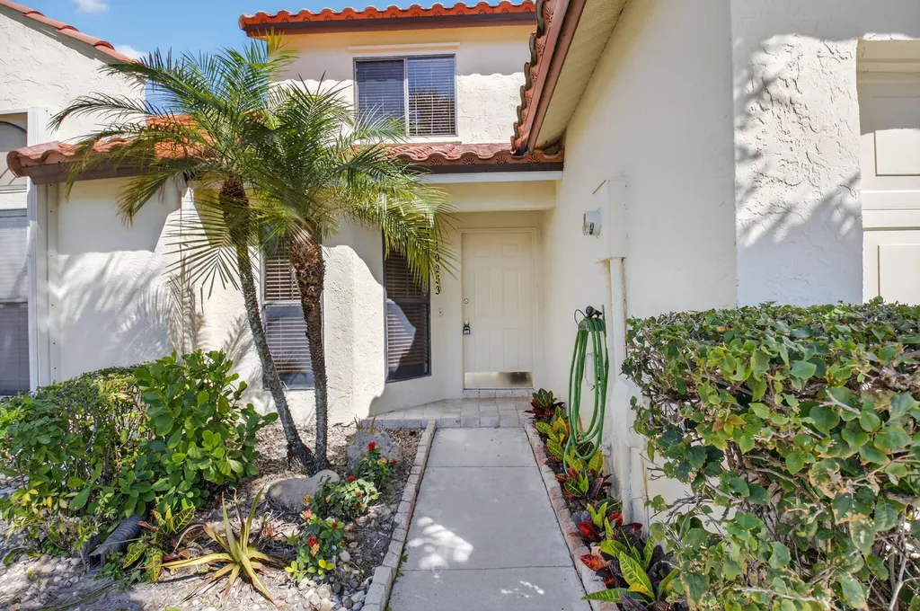 10253 Riverbend Terrace Boca Raton FL 33498