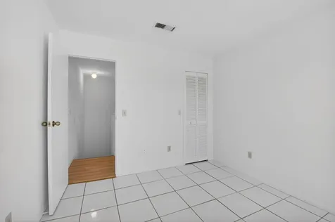 10253 Riverbend Terrace Boca Raton FL 33498