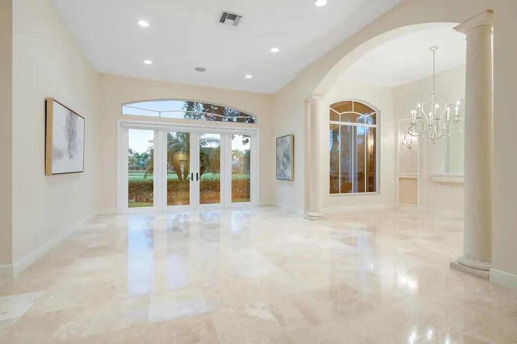 8431 Egret Lakes Lane West Palm Beach FL 33412